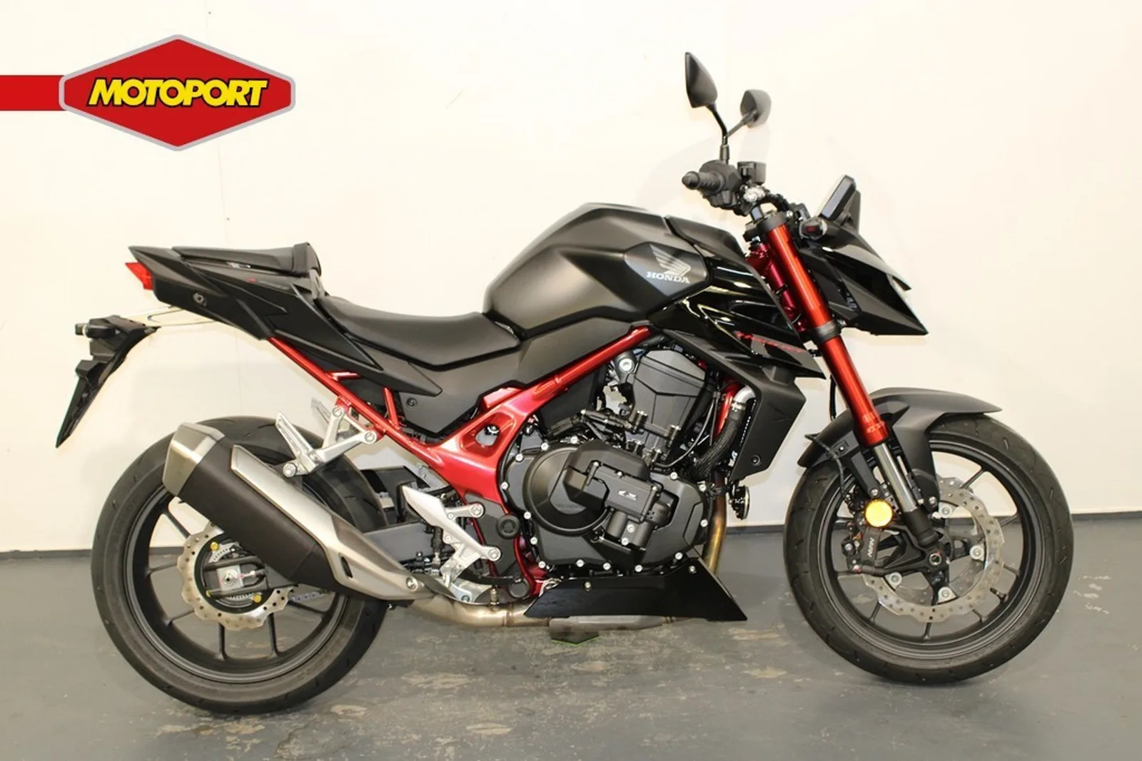 Honda CB750 (2026) — foto 1
