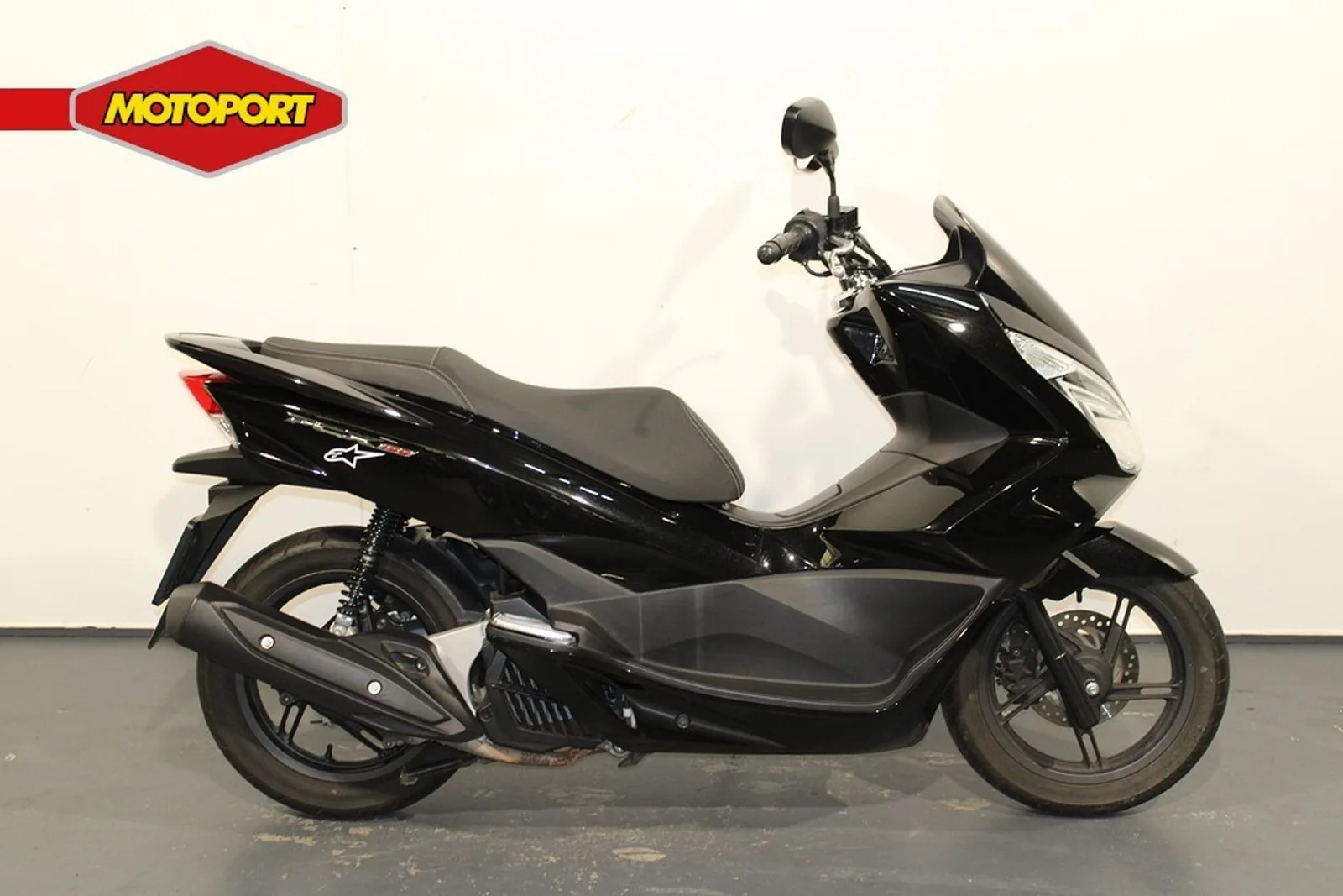 Honda PCX 150 (2016) — foto 1