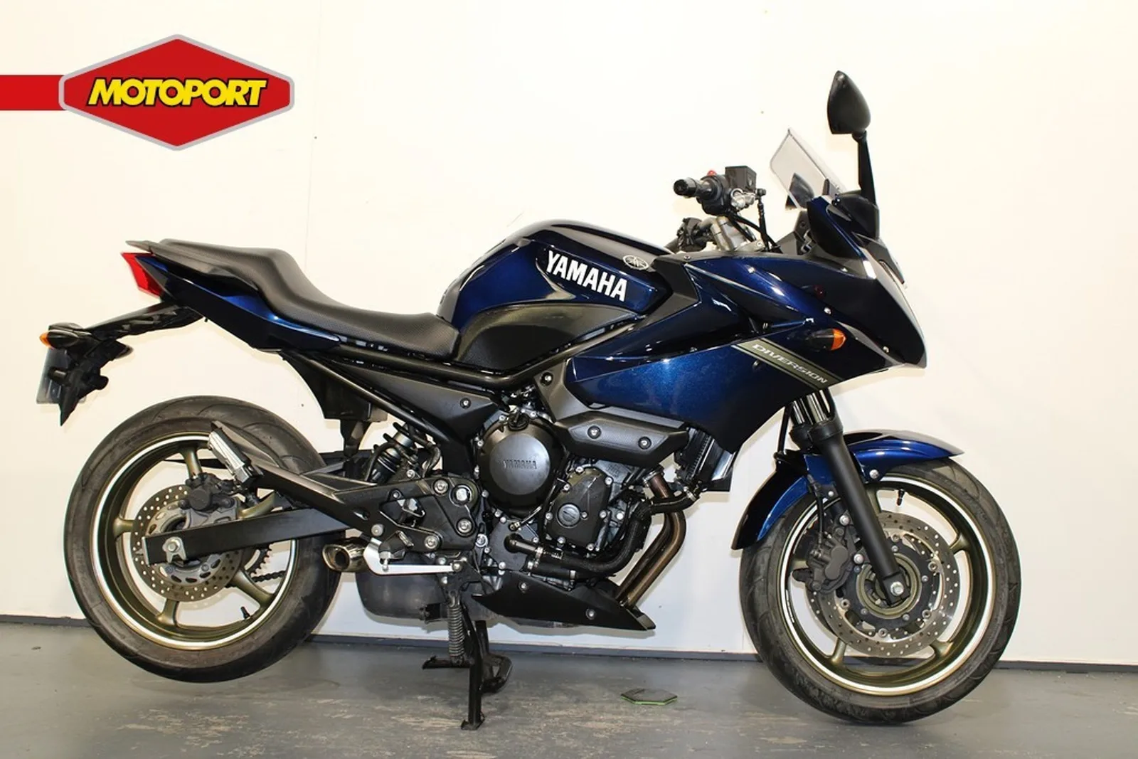 Yamaha XJ6 (2009) — foto 1