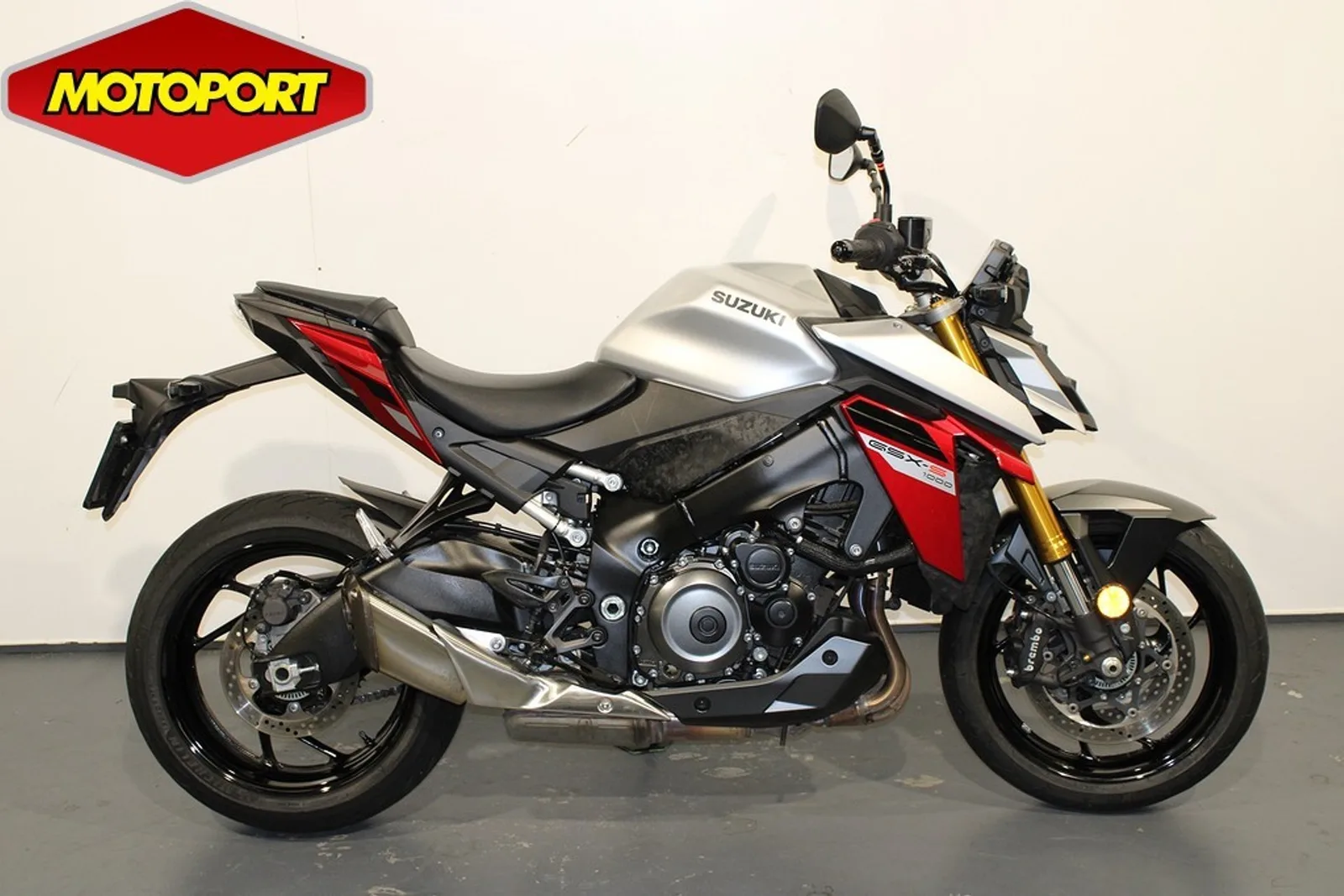 Suzuki GSX-S1000 (2025) — foto 1
