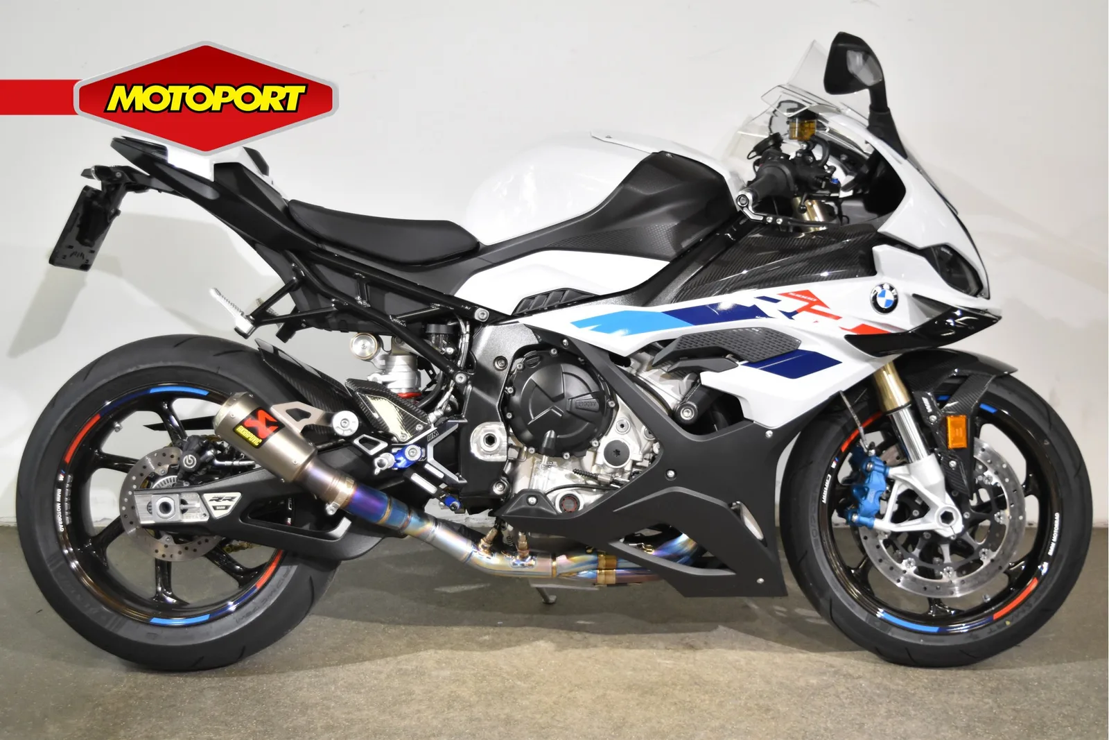 BMW S 1000 RR (2024) — foto 1