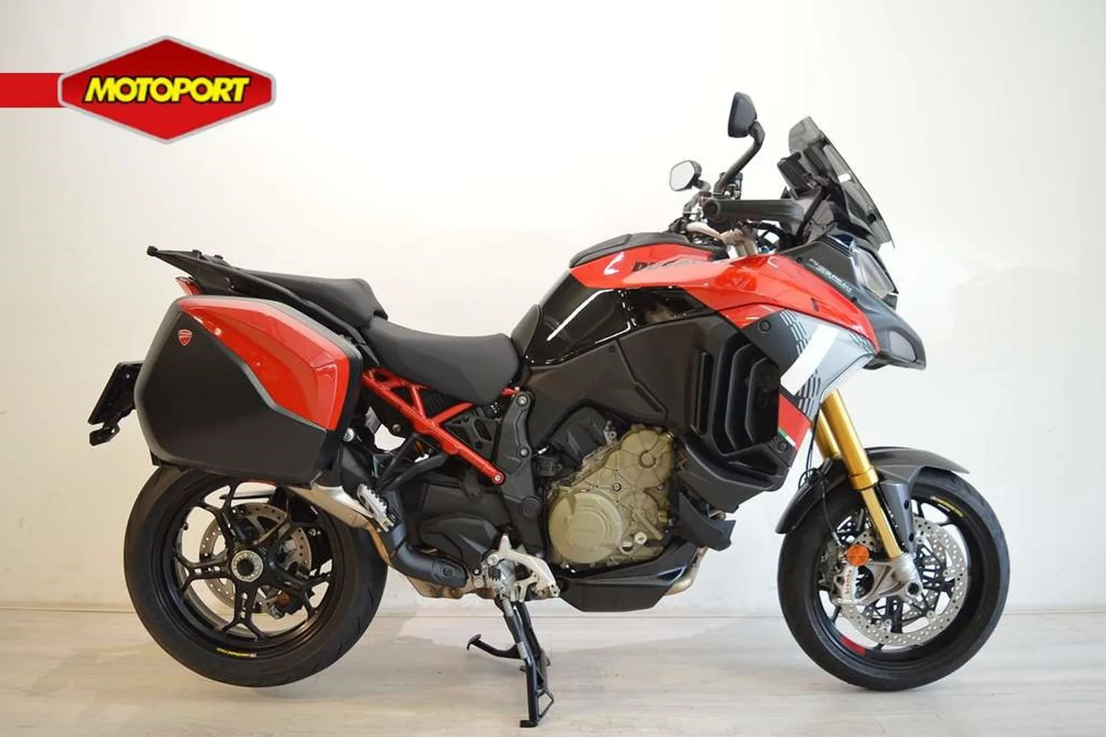 Ducati Multistrada V4S (2025) — foto 1