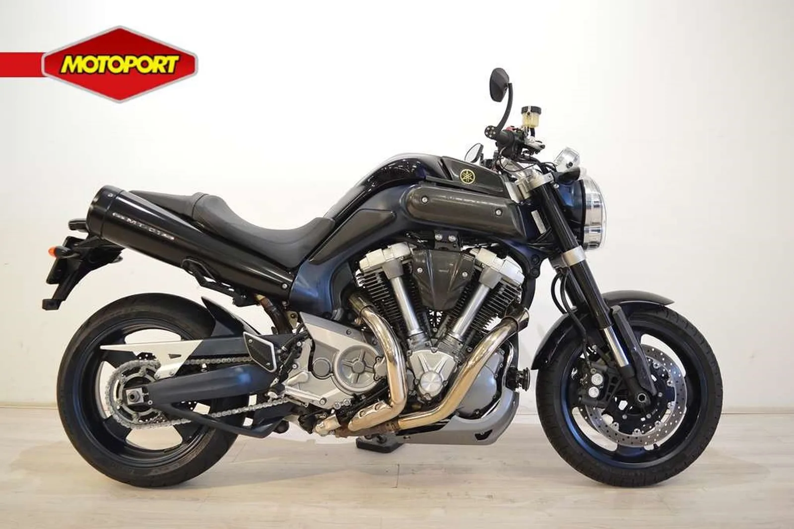Yamaha MT-01 (2008) — foto 1