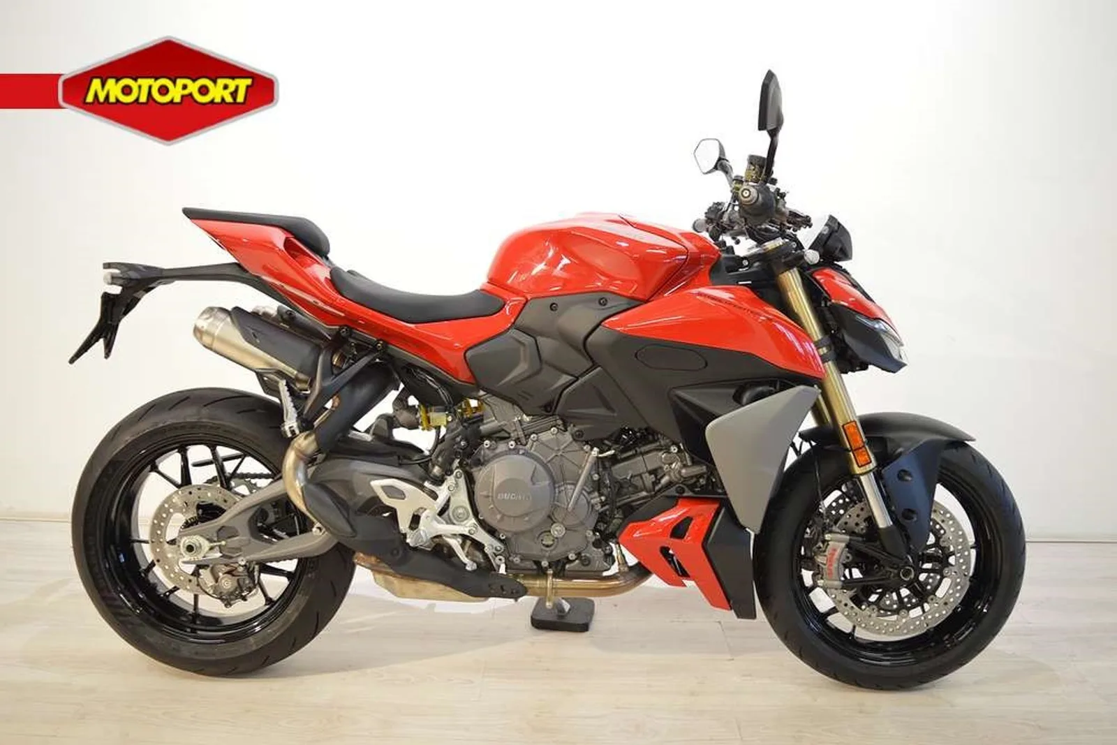 Ducati Streetfighter V2 (2026) — foto 1