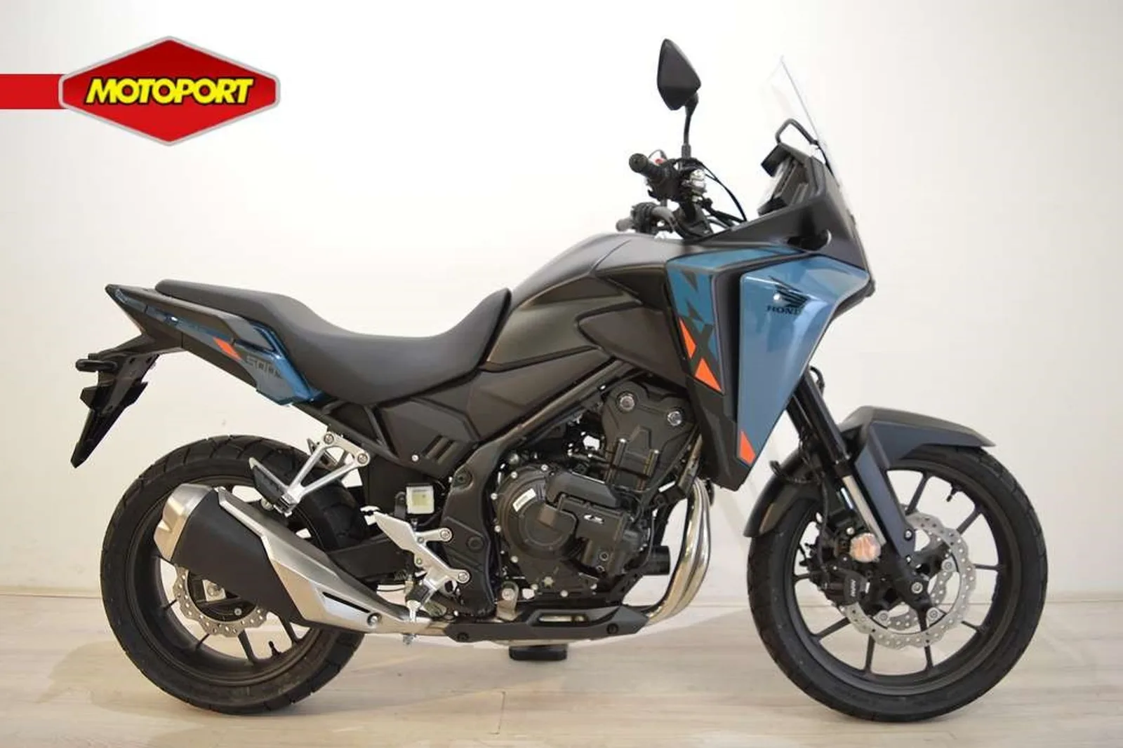Honda NX 500 (2026) — foto 1