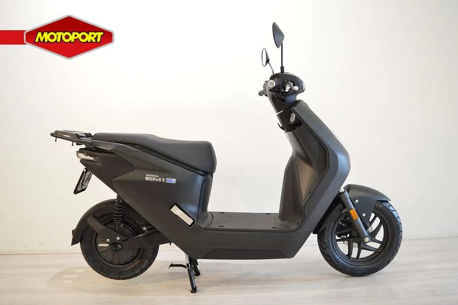 Honda EM1 E (2026) — foto 1