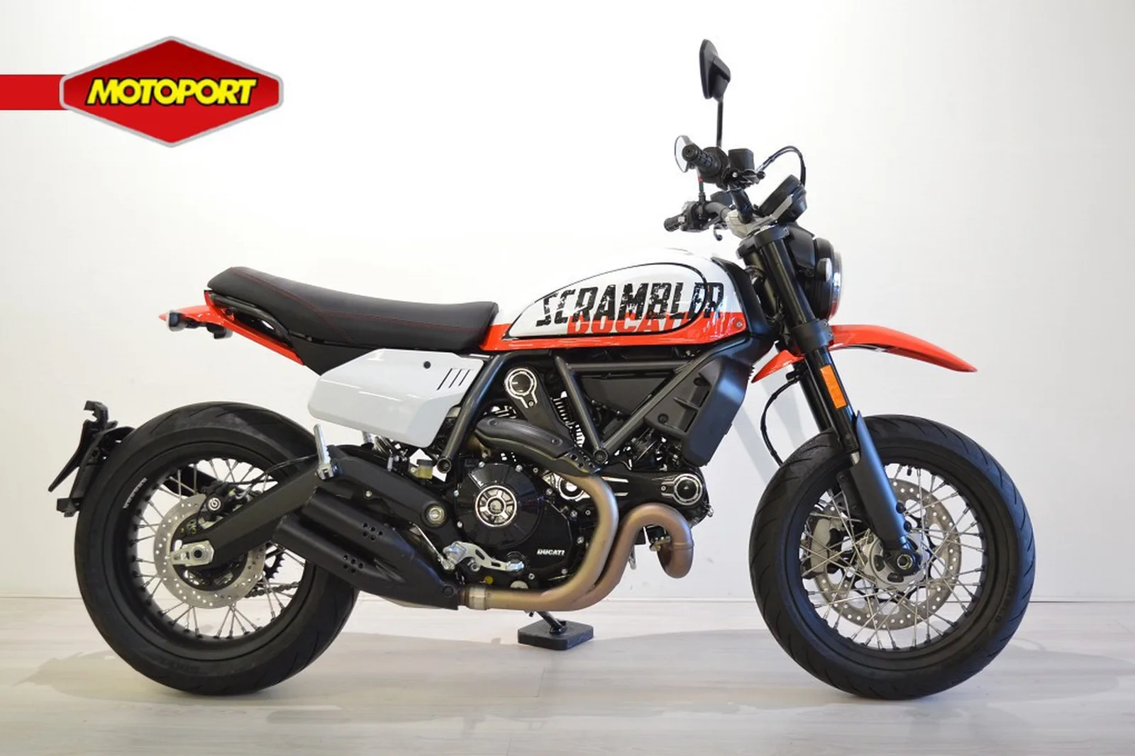 Ducati SCRAMBLER URBAN MOTARD (2023) — foto 1