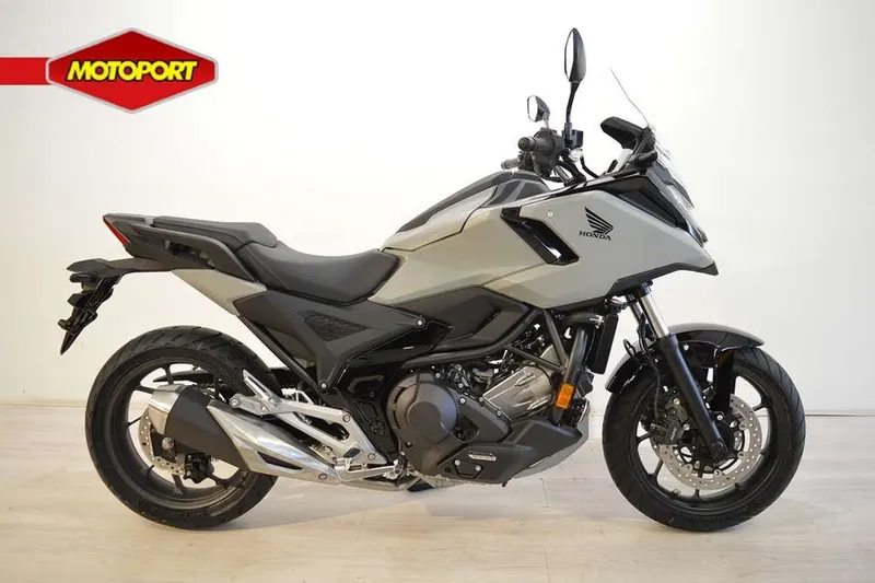 Honda NC750X (2026)