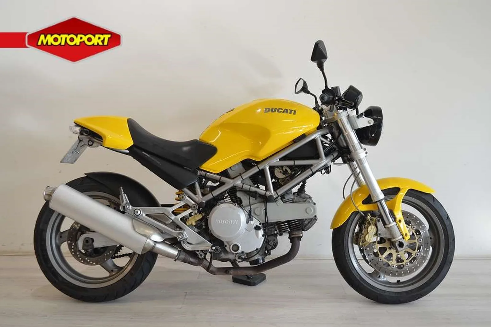 Ducati Monster 620IE (2003) — foto 1