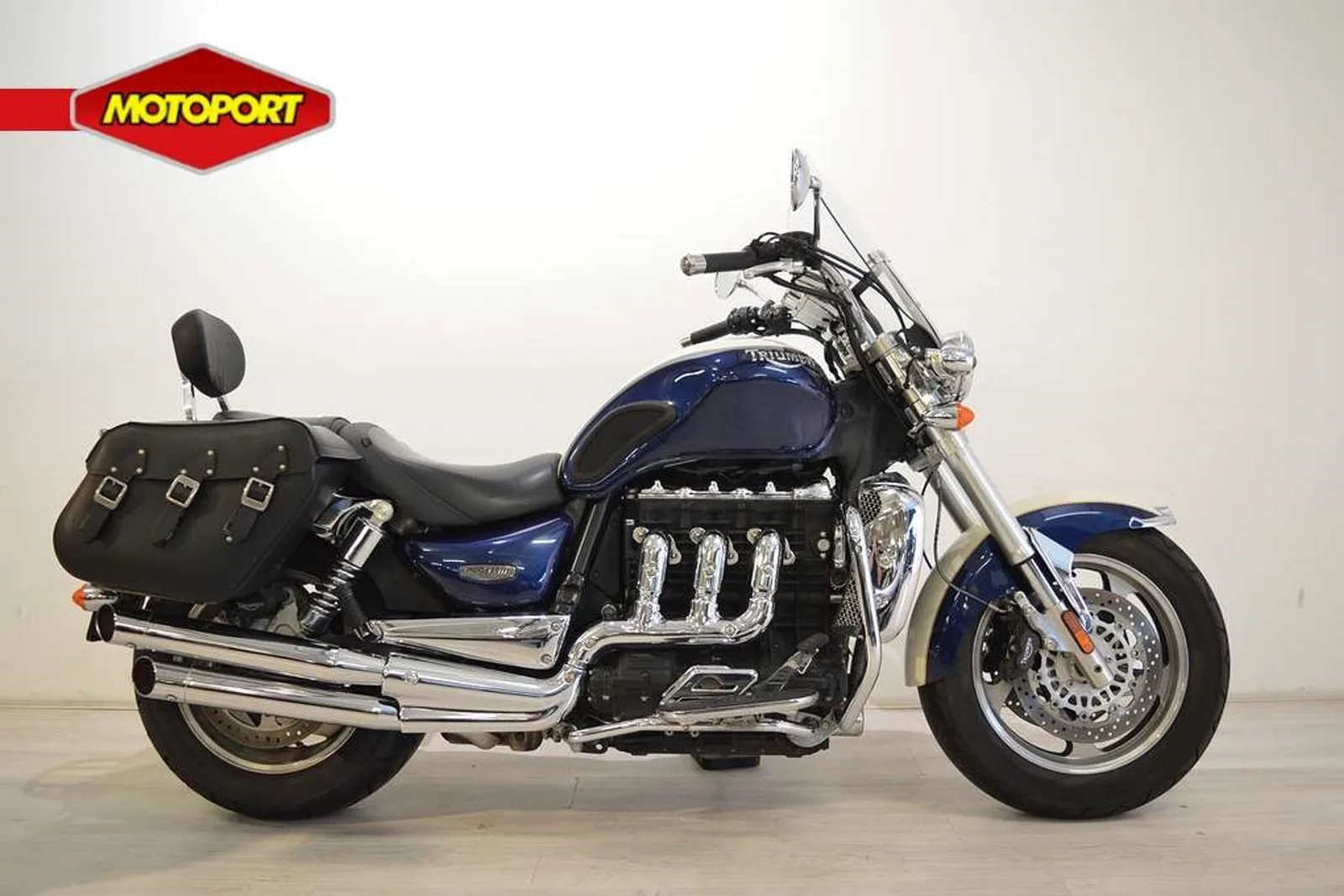 Triumph Rocket III Classic (2008) — foto 1