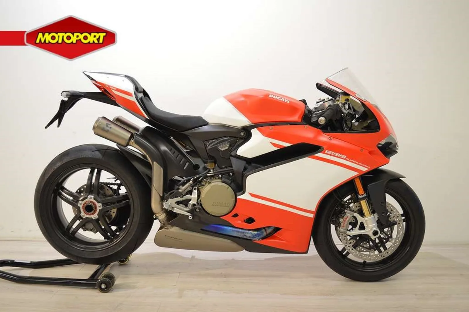 Ducati 1299 SUPERLEGGERA (2017) — foto 1