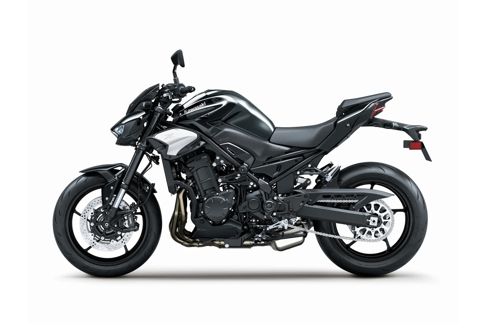 Kawasaki Z900 (2025) — foto 1