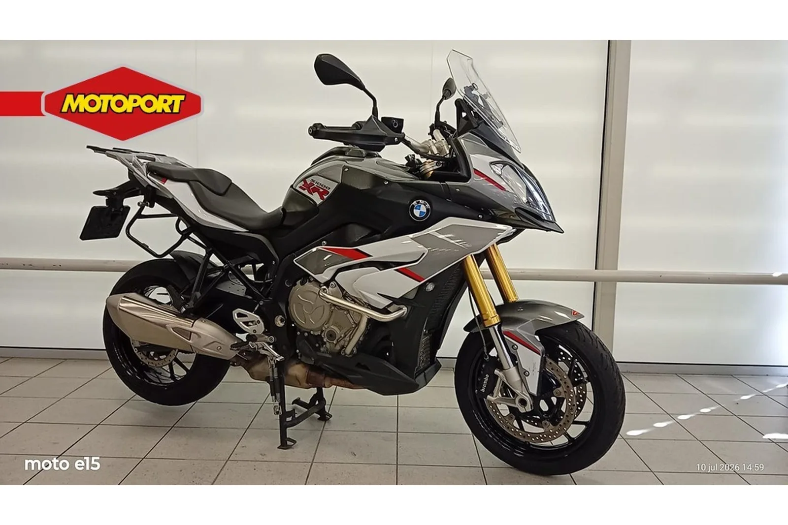 BMW S 1000 XR (2016) — foto 1