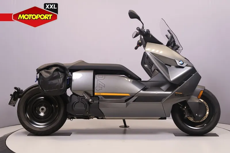 BMW CE 04 (2022)