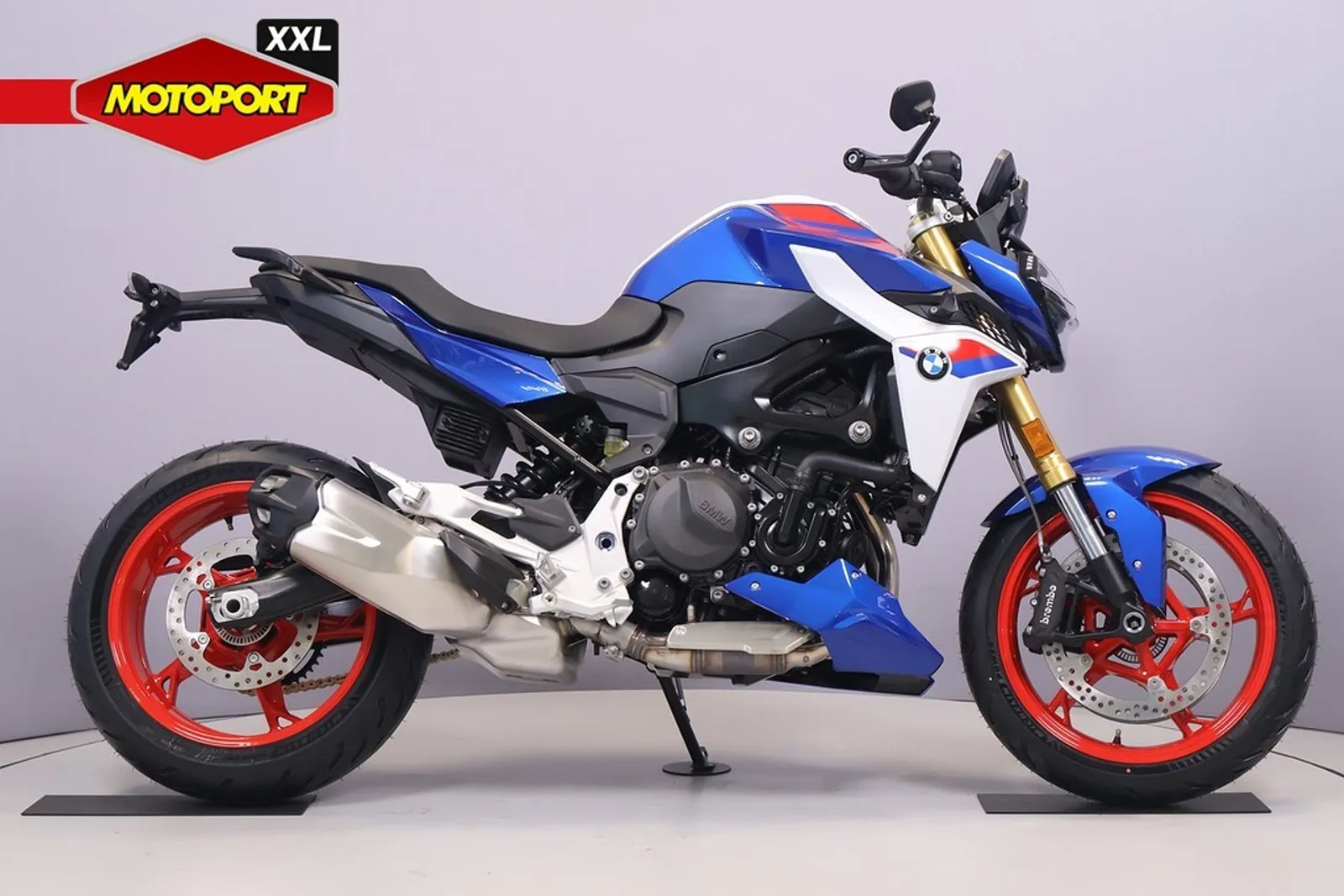 BMW F 900 R (2026) — foto 1