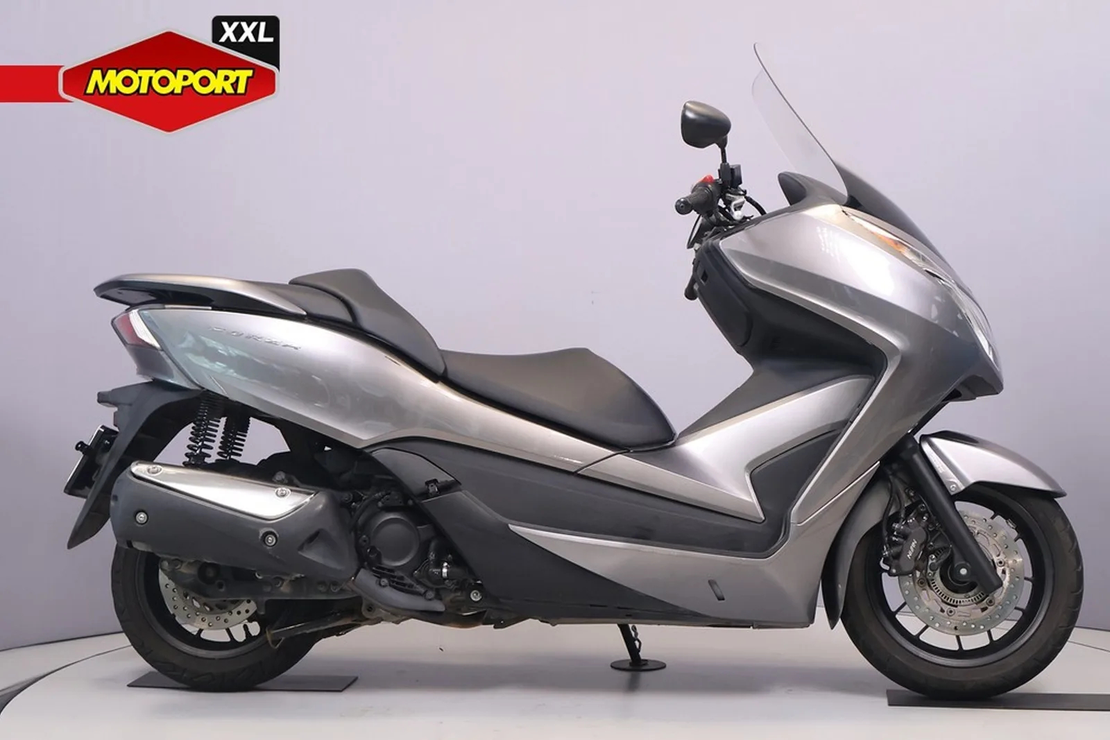 Honda Forza 300 (2016) — foto 1