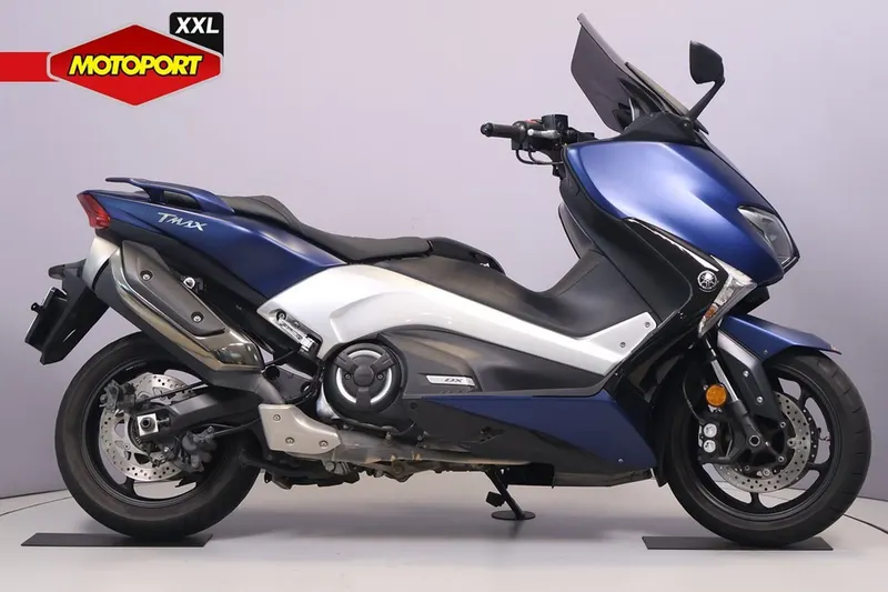 Yamaha Tmax DX (2017)