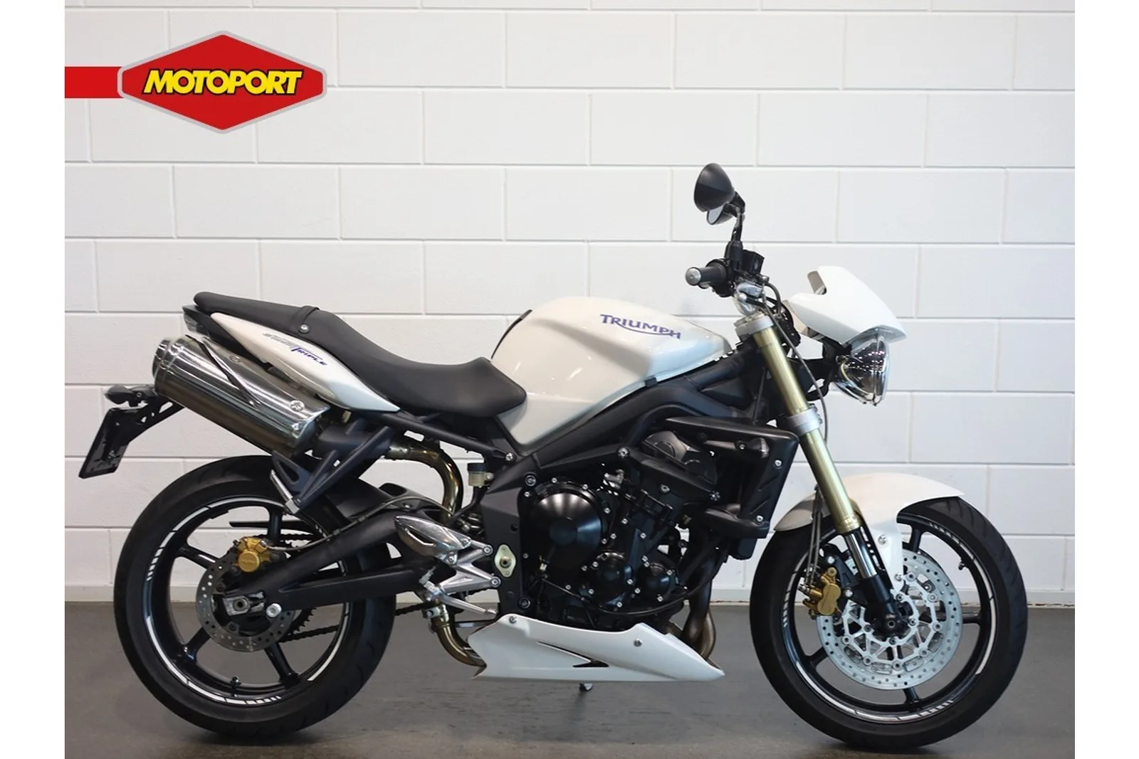 Triumph Street Triple (2010) — foto 1