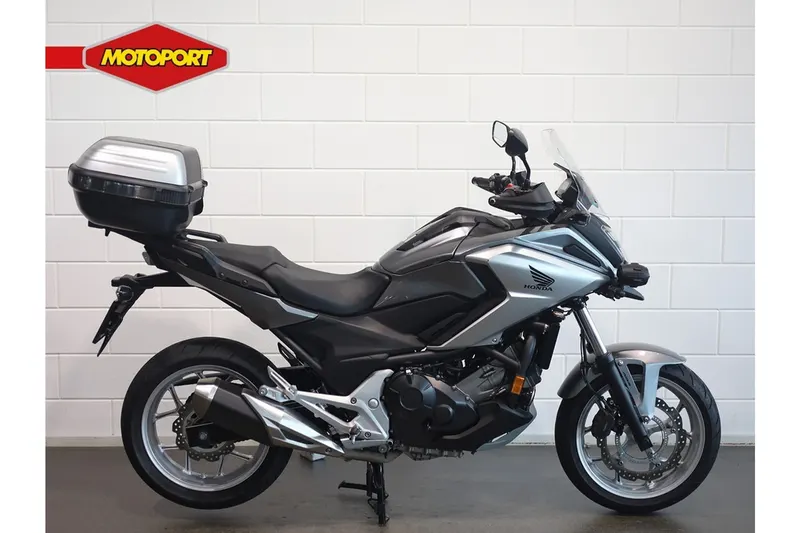 Honda NC750X (2018)