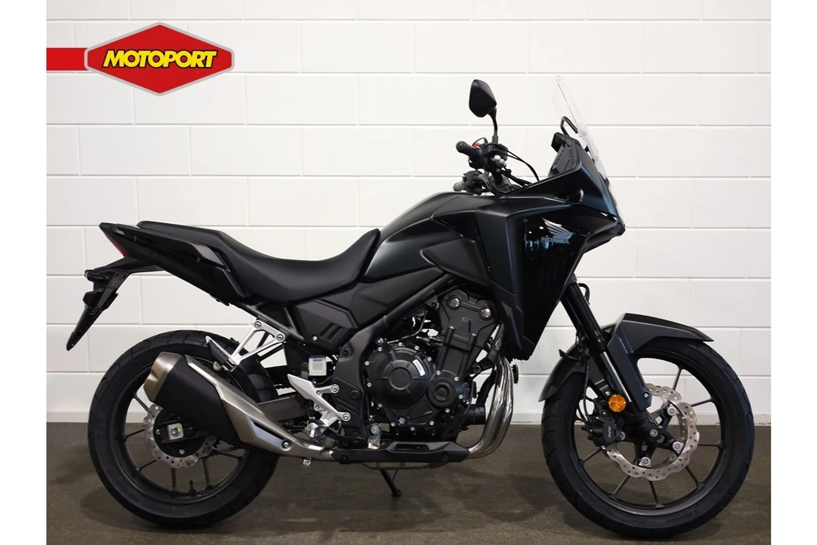 Honda NX 500 (2026) — foto 1