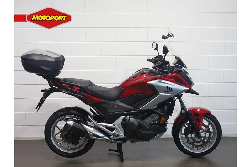 Honda NC 750 X (2016)