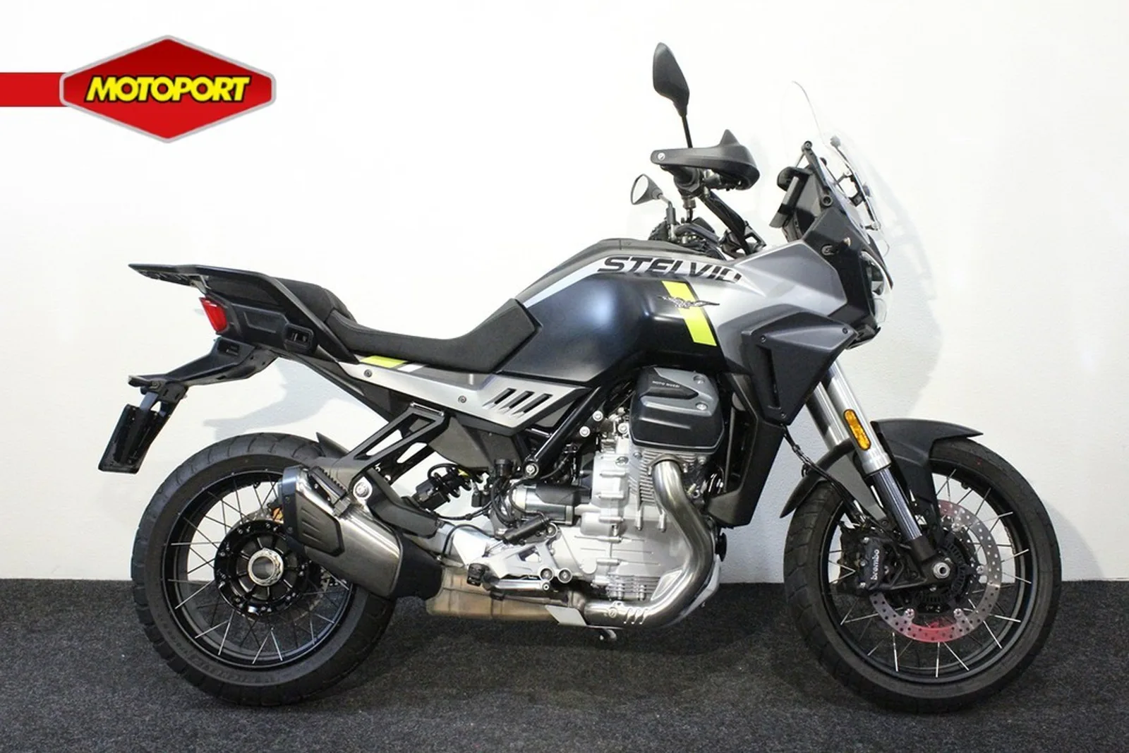 Moto Guzzi Stelvio (2024) — foto 1