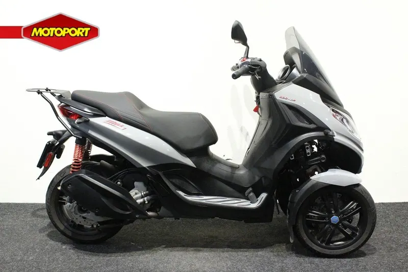 Piaggio MP3 300LT (2020)