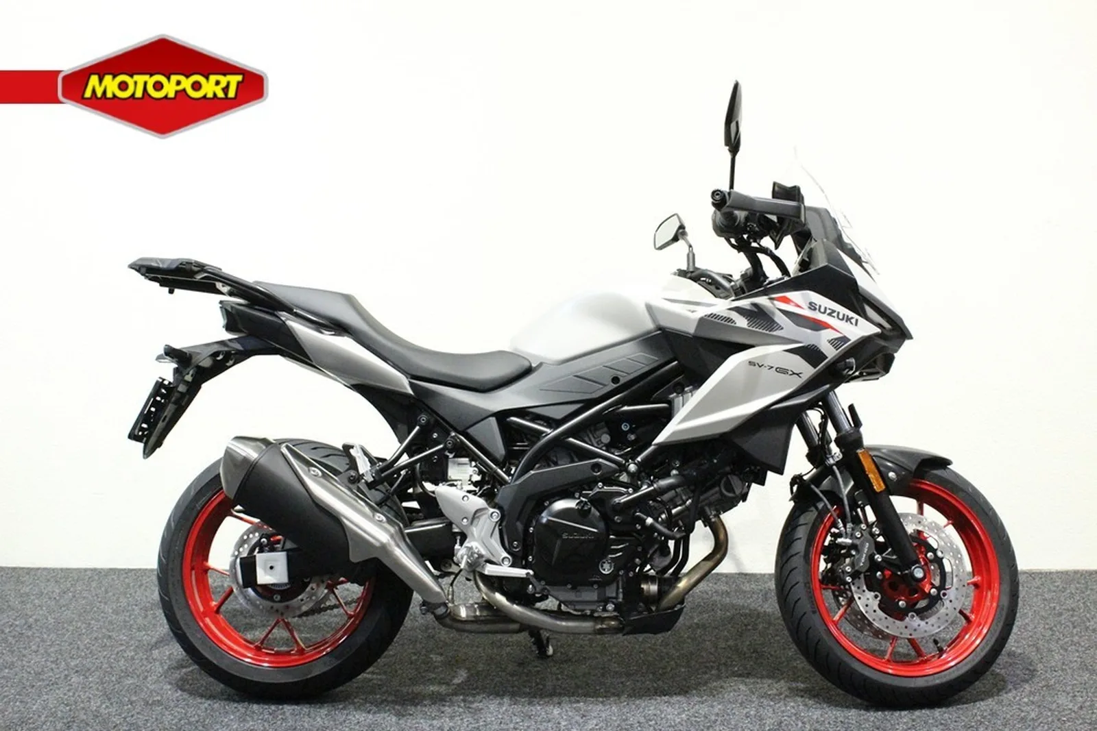 Suzuki SV-7GX (2026) — foto 1