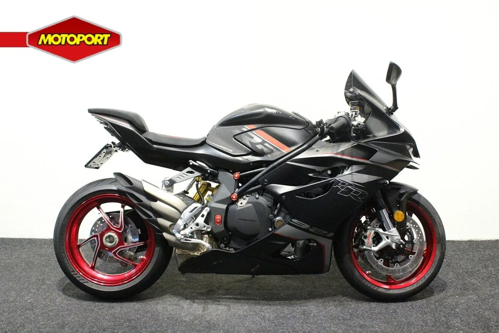 QJ Motor SRK 921 RR (2026) — foto 1