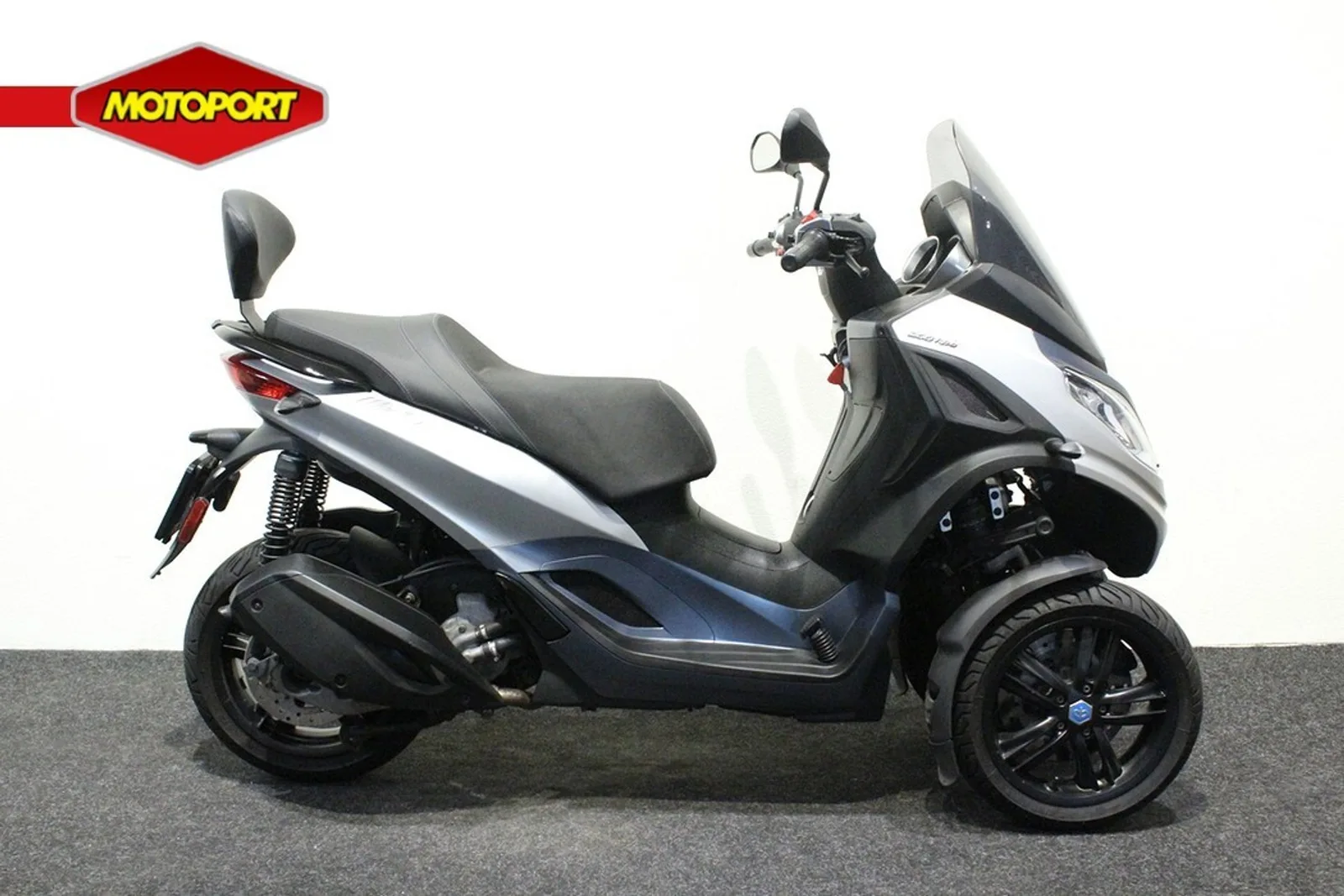 Piaggio MP3 300 HPE (2019) — foto 1