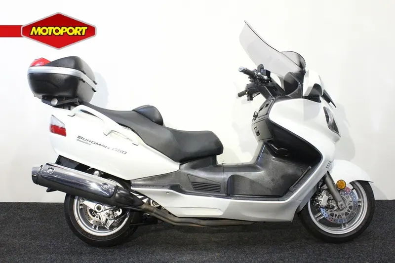 Suzuki Burgman 650 Executive (2010)