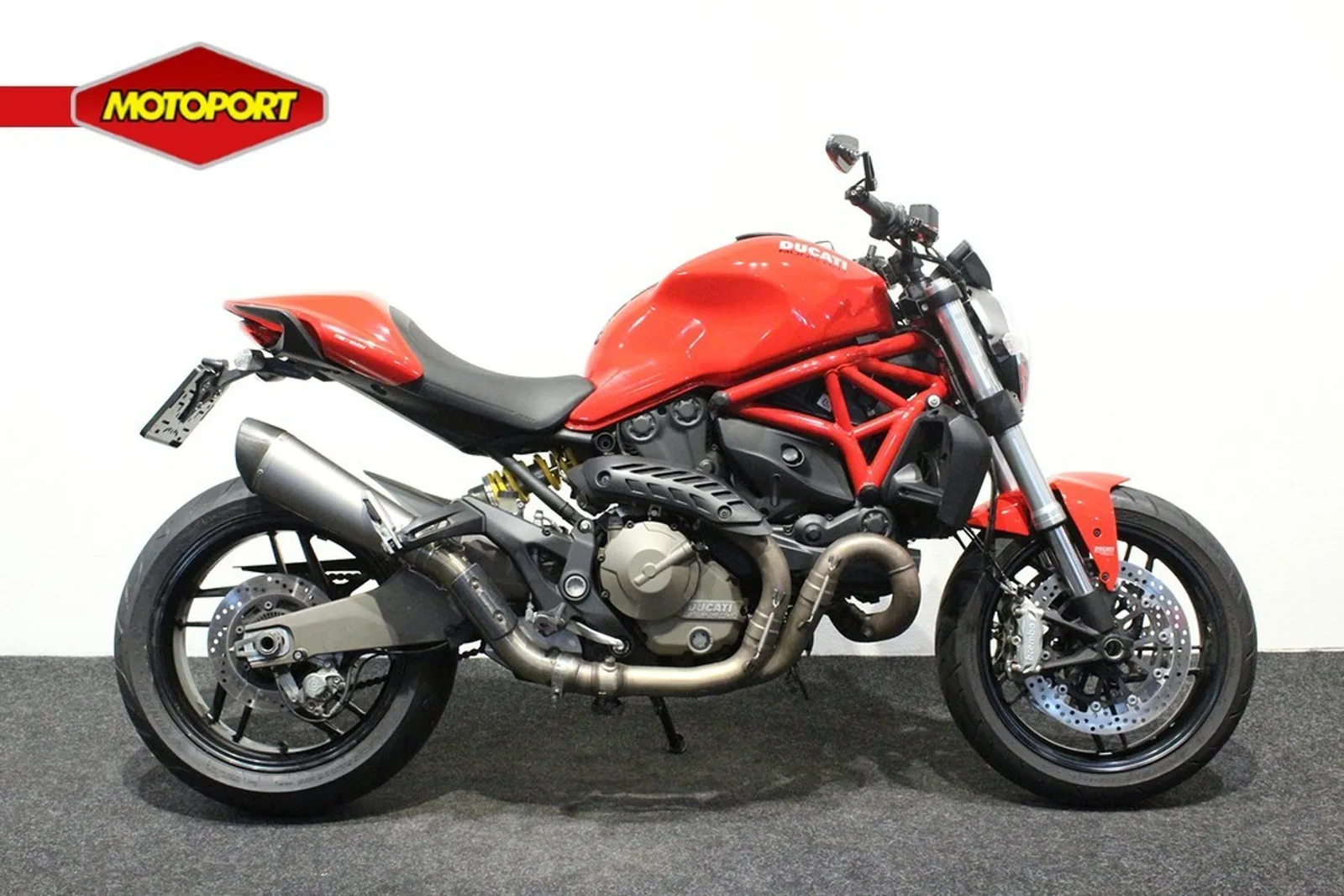 Ducati Monster 821 (2015) — foto 1