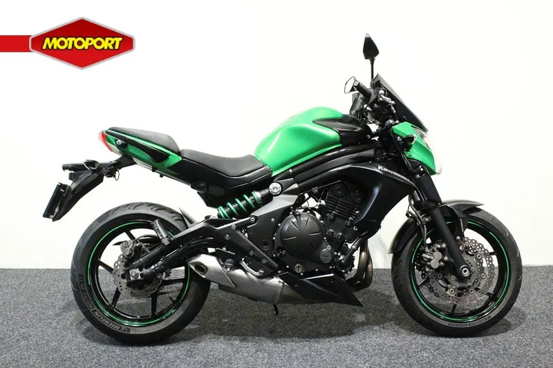 Kawasaki ER-6n (2015)