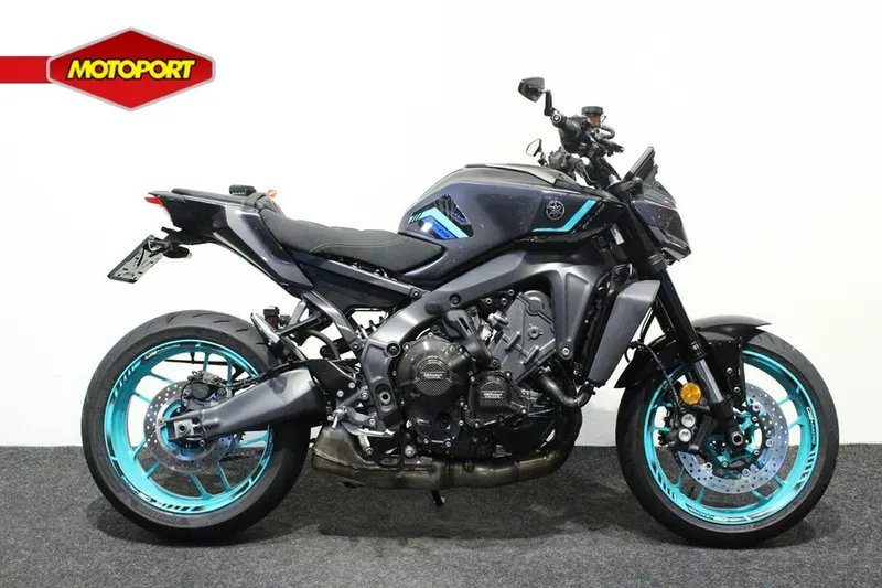 Yamaha MT-09 Y-AMT (2024)