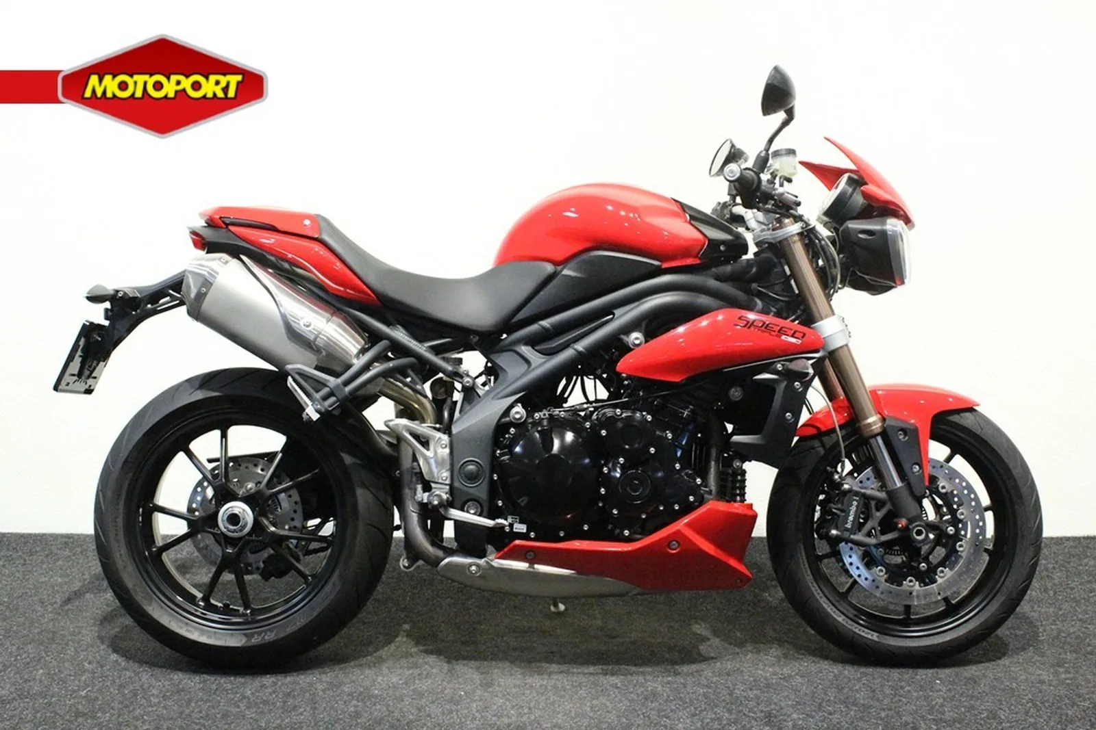 Triumph SPEED TRIPLE 1050 (2011) — foto 1