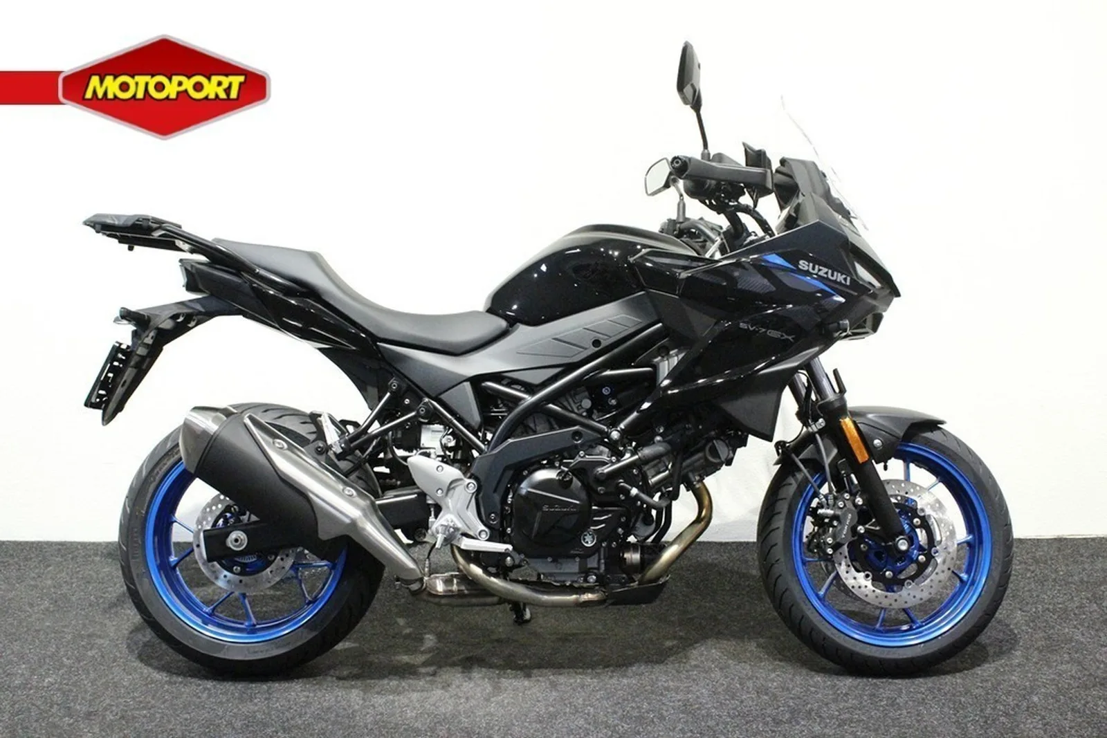 Suzuki SV-7GX (2026) — foto 1