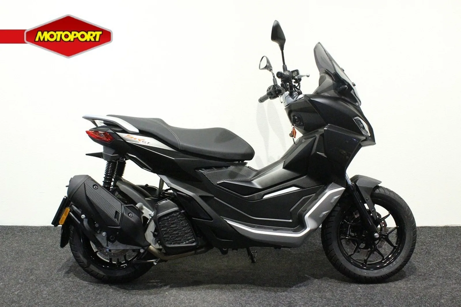Aprilia SR GT 200 (2024) — foto 1