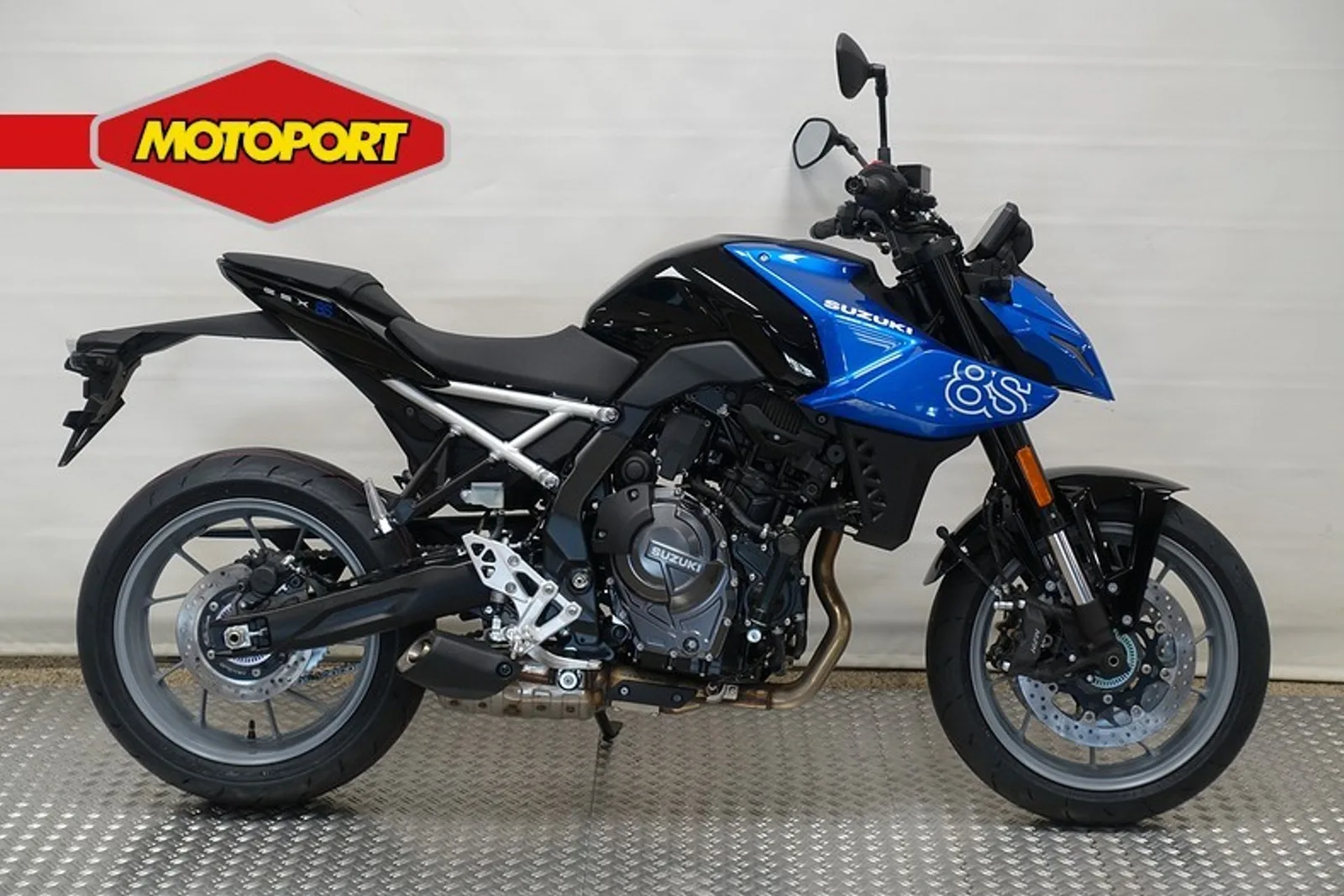 Suzuki GSX-8S (2026) — foto 1