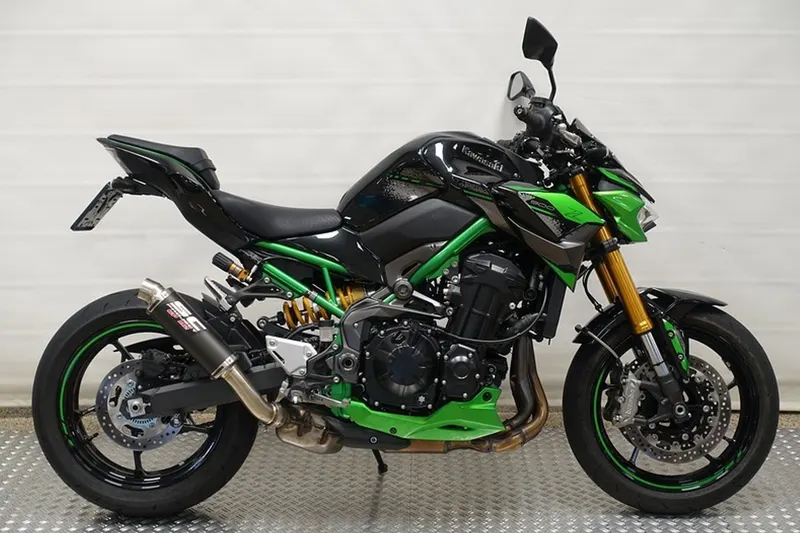 Kawasaki Z 900 SE (2025)