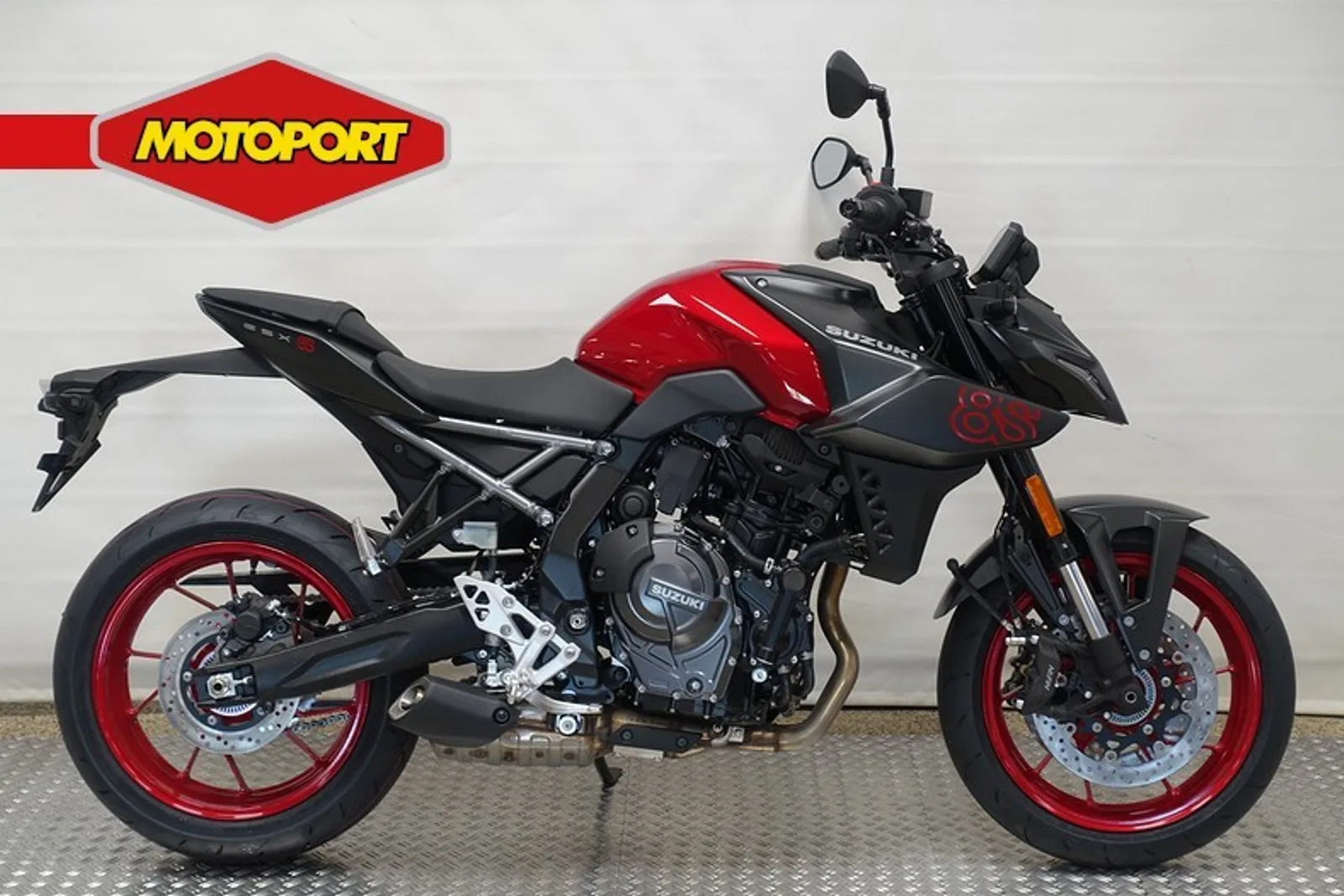 Suzuki GSX-8S (2026) — foto 1