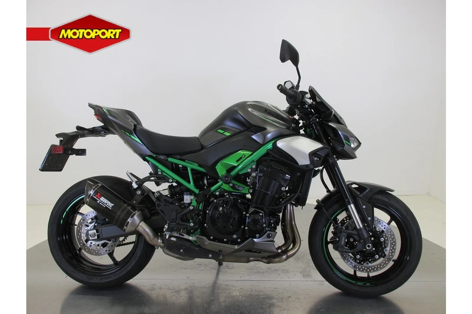 Kawasaki Z900 (2025) — foto 1