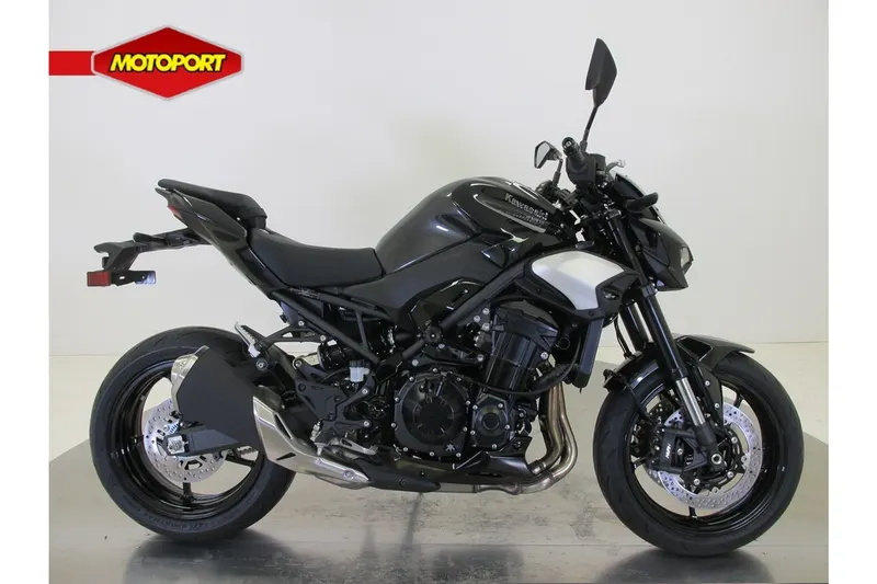Kawasaki Z900 (2025)