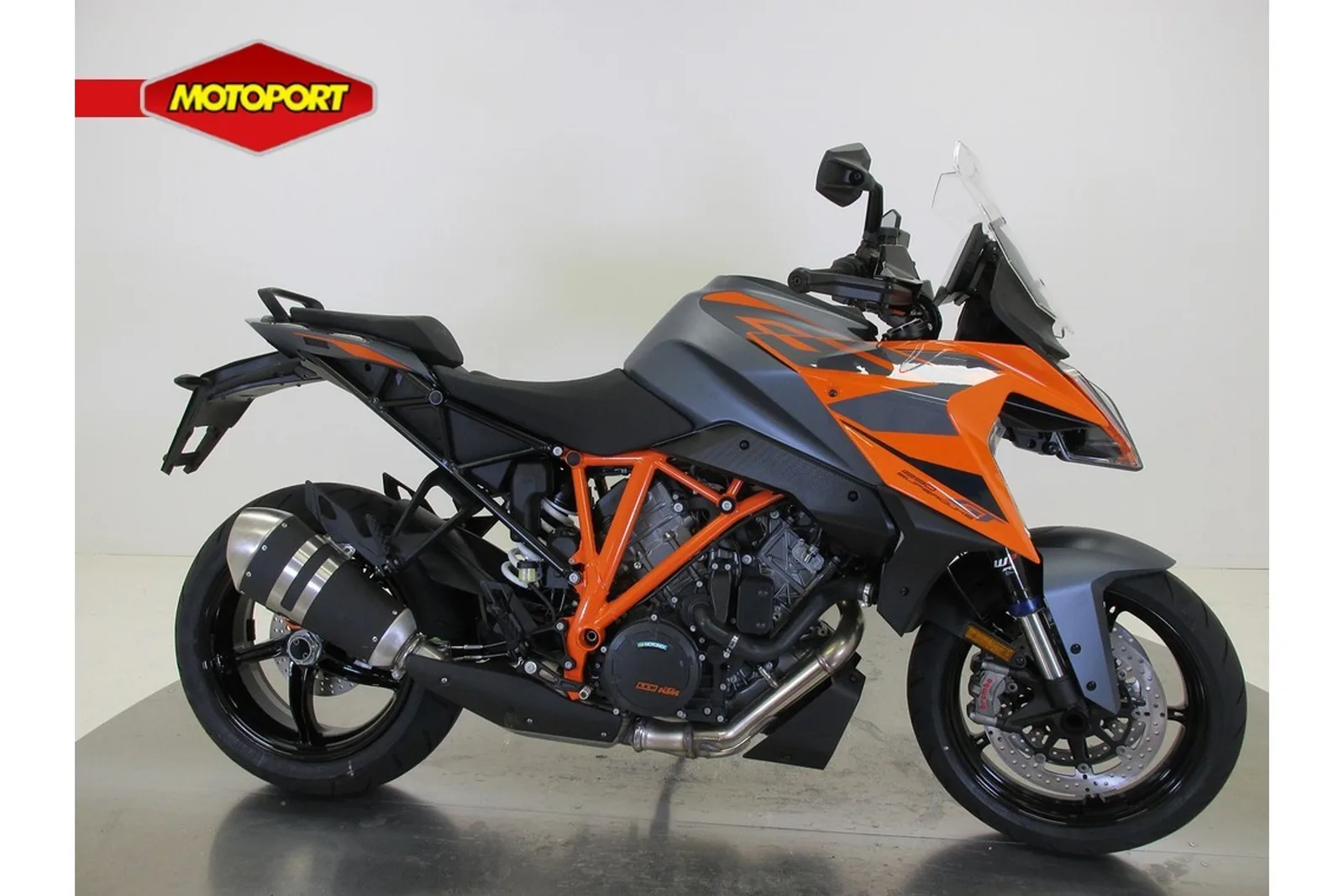 KTM 1290 Super Duke GT (2025) — foto 1