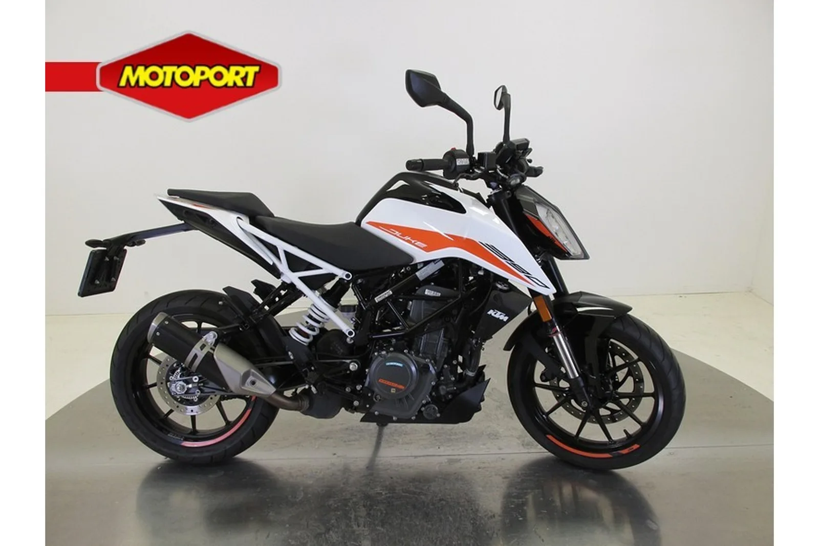 KTM 390 Duke (2022) — foto 1