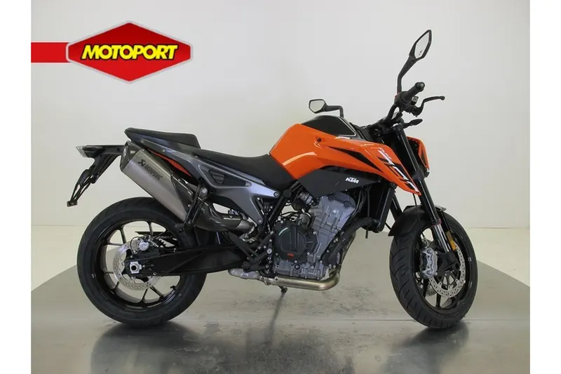 KTM 790 Duke (2024)