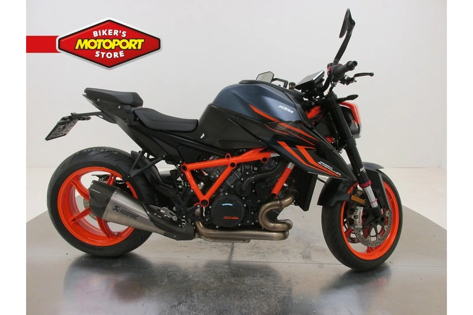 KTM 1290 SuperDuke R (2023) — foto 1