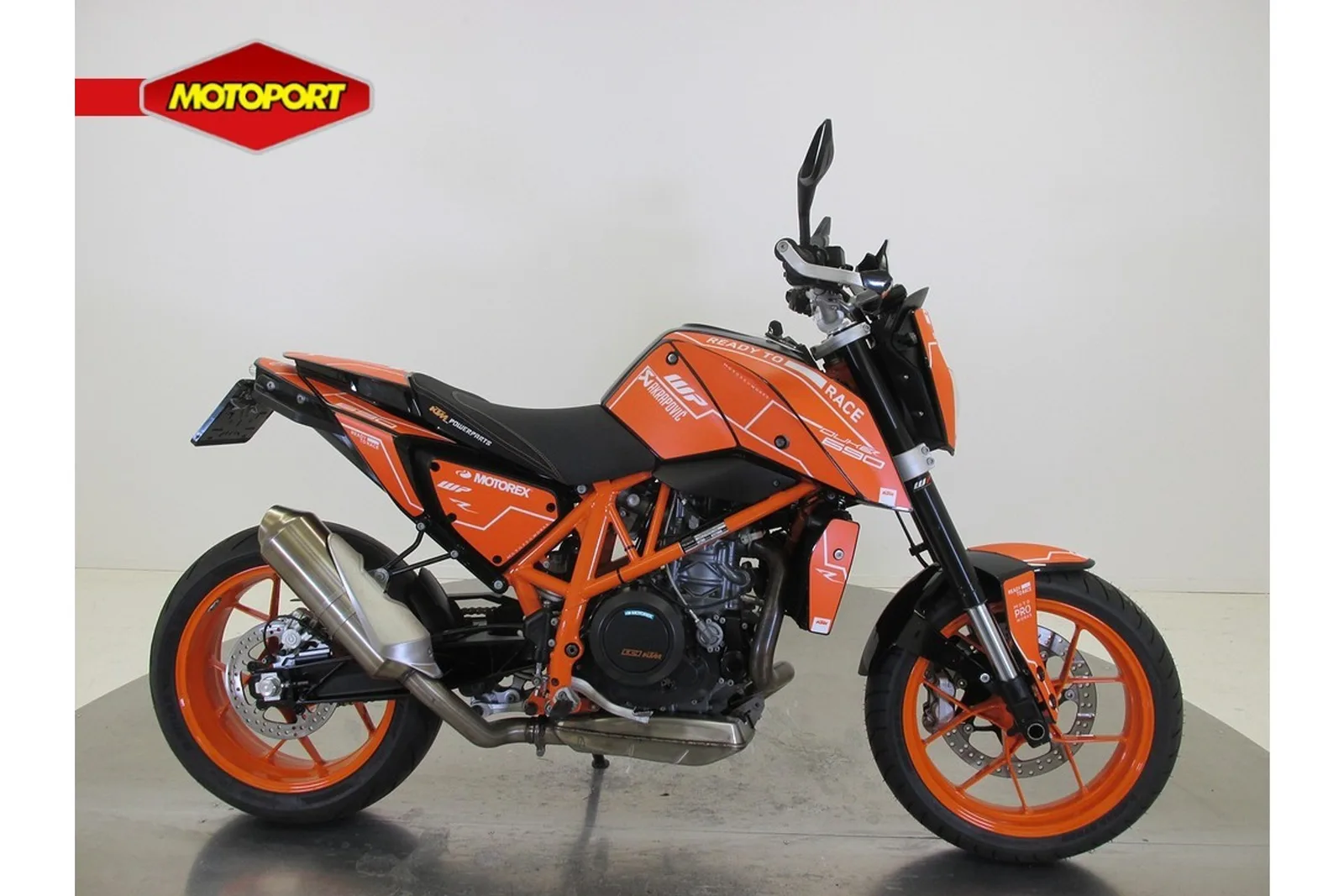 KTM 690 Duke (2015) — foto 1