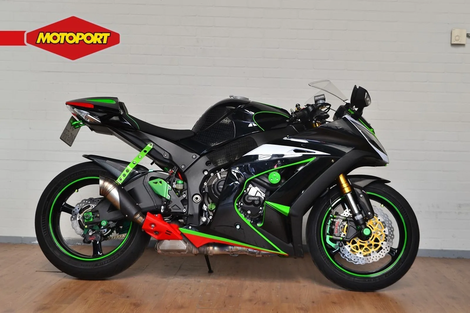 Kawasaki ZX 10R Ninja (2015) — foto 1