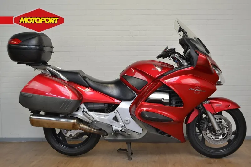 Honda ST 1300 PAN European (2003)