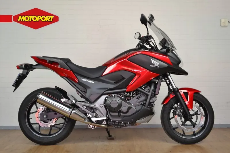 Honda NC750X (2015)